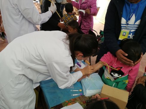 [向包蟲(chóng)病開(kāi)戰(zhàn)]——第四站革吉縣完全小學(xué)篩查